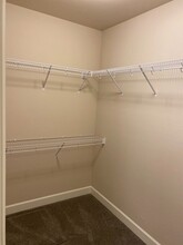 4756-4758 SW Zenith Ave in Redmond, OR - Foto de edificio - Building Photo