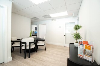 Legacy at Sans Souci in North Miami, FL - Foto de edificio - Building Photo