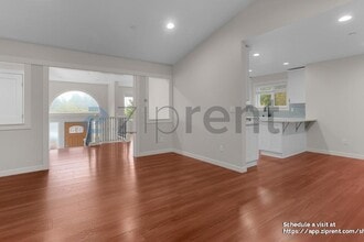 13449 14th Ave S in Burien, WA - Foto de edificio - Building Photo