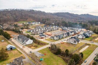 9678 Dutton Ln in Collegedale, TN - Building Photo - Building Photo