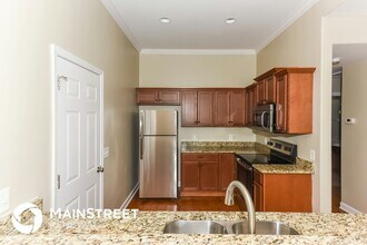 501 Albion Cir in Gallatin, TN - Foto de edificio - Building Photo