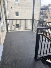 2719 W Augusta Blvd in Chicago, IL - Building Photo - Building Photo