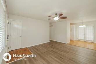 509 NE 98th Terrace in Kansas City, MO - Building Photo - Building Photo