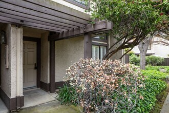 1467 Tyler Park Way in Mountain View, CA - Building Photo - Building Photo