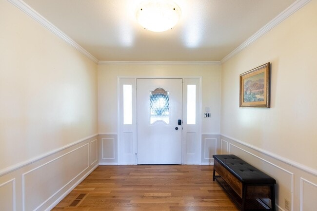 531 Edgehill Dr in Providence, UT - Building Photo - Building Photo