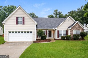 7140 Regent Ct in Flowery Branch, GA - Building Photo