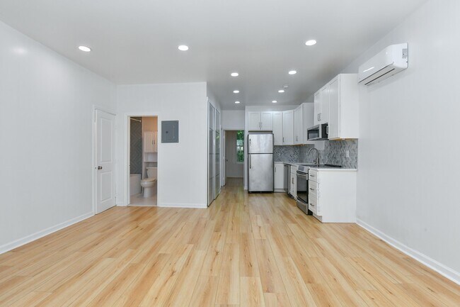 1137 50th St in North Bergen, NJ - Building Photo - Building Photo