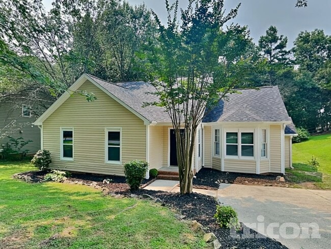 3617 Rosedown Dr in Matthews, NC - Building Photo - Building Photo