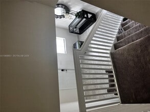 3259 W 100th Terrace in Hialeah, FL - Building Photo - Building Photo