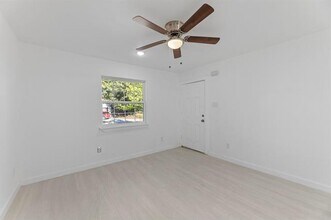 3710 Sidney St in Dallas, TX - Building Photo - Building Photo