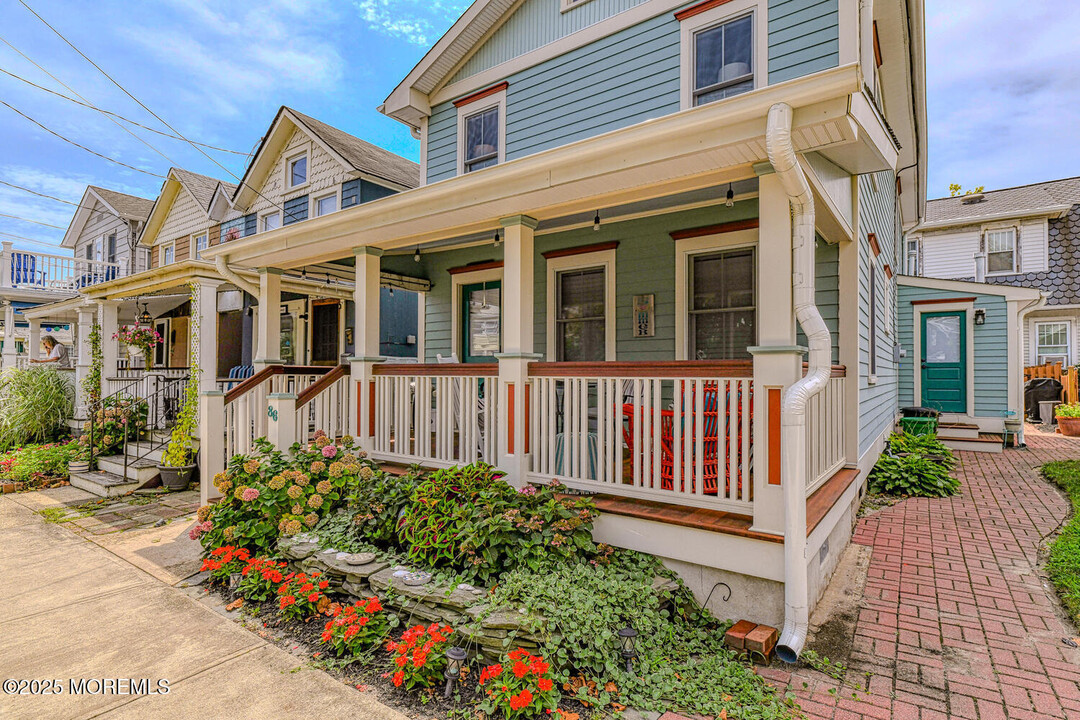 86 Franklin Ave in Ocean Grove, NJ - Building Photo