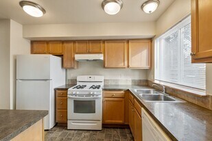 1055 S Director St in Seattle, WA - Building Photo