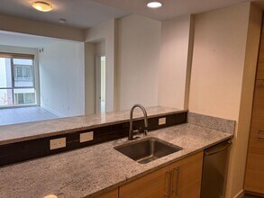 1655 N California Blvd in Walnut Creek, CA - Building Photo - Building Photo