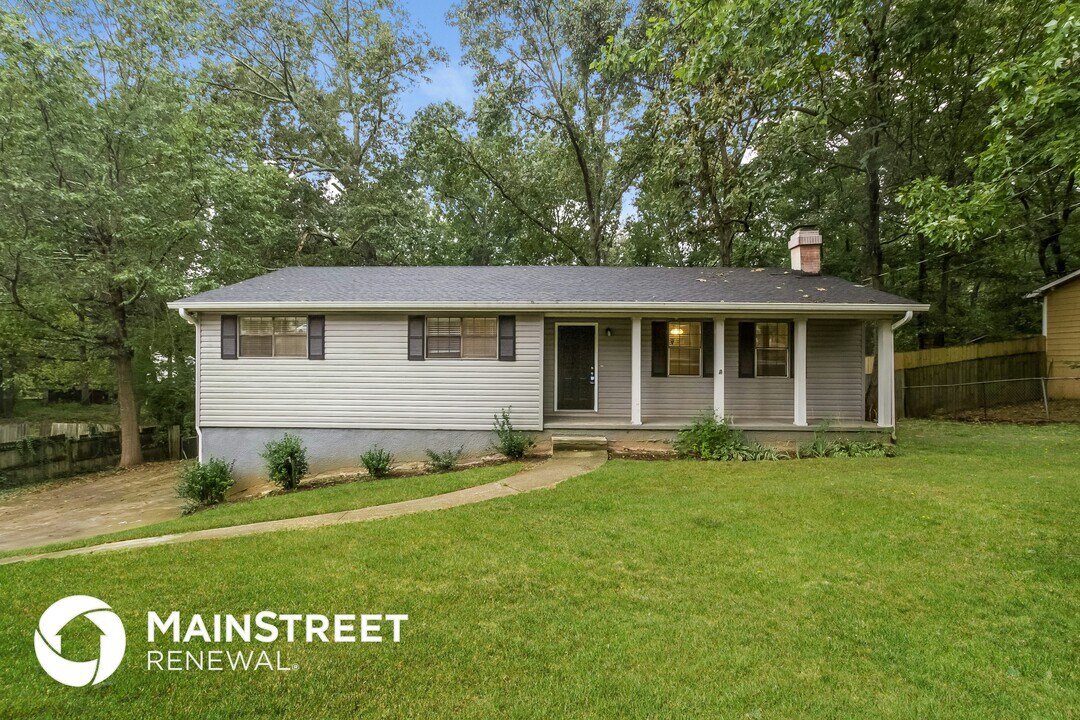 5845 S Quail Dr in Douglasville, GA - Building Photo