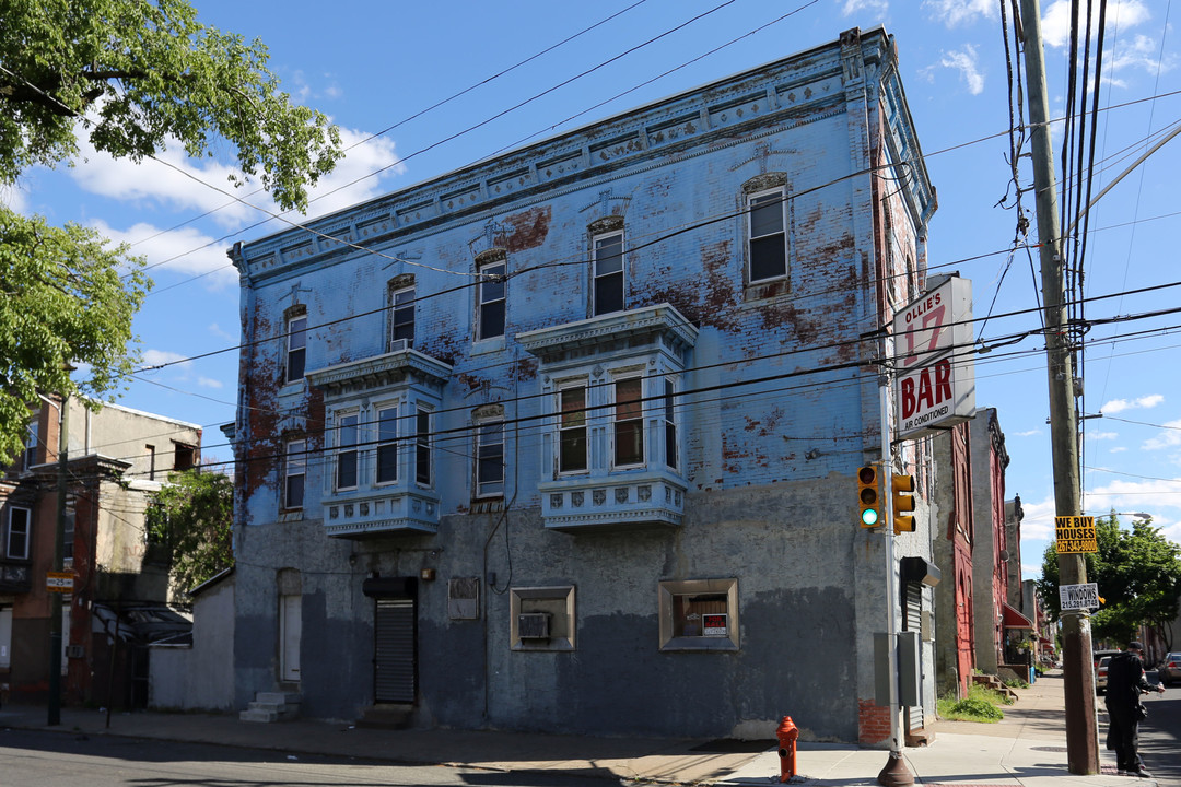 2267 N 17th St in Philadelphia, PA - Building Photo