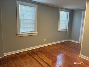 444 West St in Bristol, CT - Building Photo - Building Photo