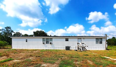 7111 Pacal Rd in Gilmer, TX - Building Photo - Building Photo