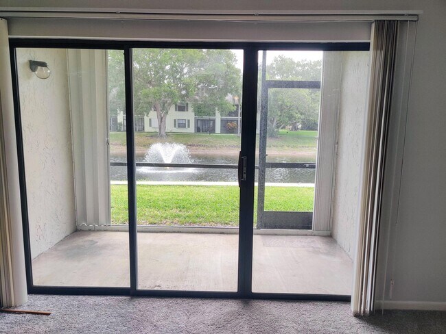 701-701 Sabal Ridge Cir in Palm Beach Gardens, FL - Building Photo - Building Photo