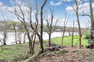 153 Stirling Rd in Watchung, NJ - Building Photo - Building Photo