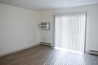 839 S Clinton St in Stockbridge, MI - Building Photo - Building Photo