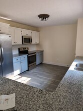 800 Cindy Jo Ct in Clarksville, TN - Building Photo - Building Photo