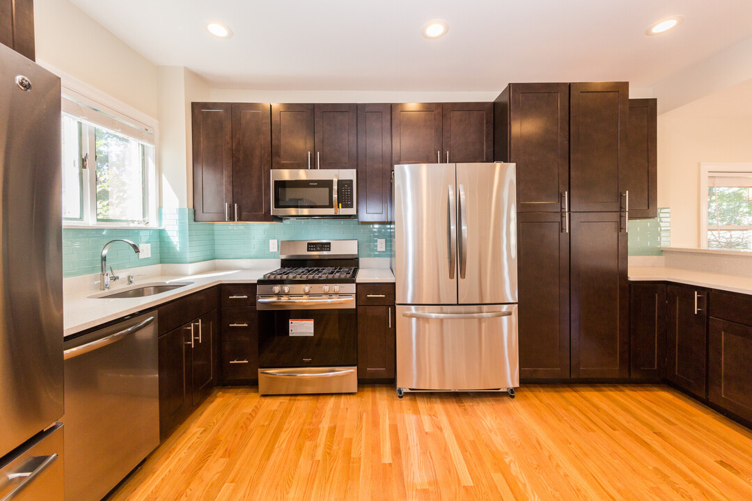 125 Monument St, Unit 1 in Medford, MA - Building Photo