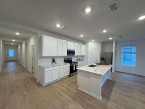 4371 Vibernum Ave in St. Cloud, FL - Building Photo - Building Photo