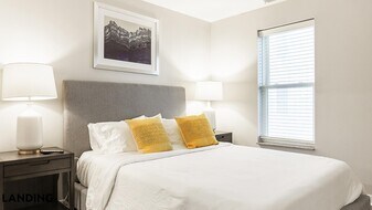 335 W 9th St, Unit 429 in Indianapolis, IN - Building Photo