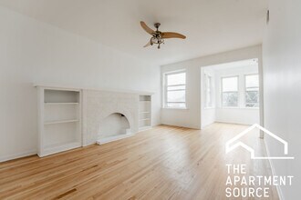 2540 N Lawndale Ave in Chicago, IL - Foto de edificio - Building Photo