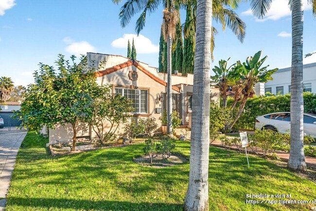 138 N Hamel Dr in Beverly Hills, CA - Building Photo - Building Photo