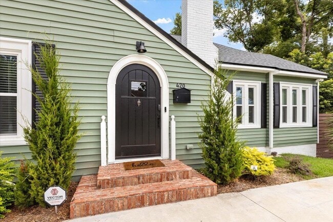 property at 420 E 6th Ave