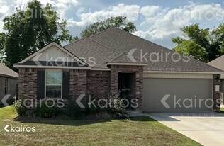 102 Yardley Ct in Lafayette, LA - Building Photo
