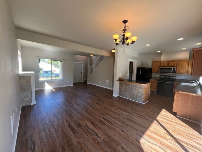 2142 Woburn St in Bellingham, WA - Building Photo - Building Photo