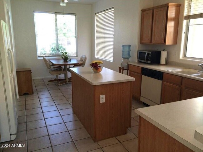 1415 W Musket Way in Chandler, AZ - Building Photo - Building Photo