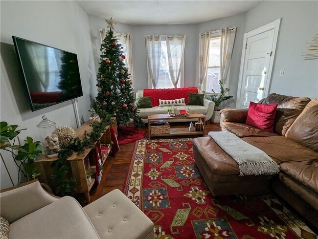 110 Cutler St-Unit -1 in Warren, RI - Building Photo - Building Photo