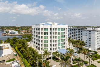 3200 S Ocean Blvd in Highland Beach, FL - Building Photo - Building Photo