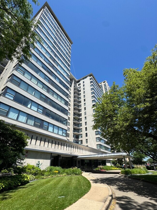 property at 3430 N Lake Shore Dr