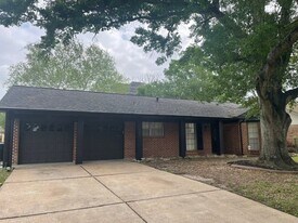 7307 Galleon Dr in Houston, TX - Building Photo