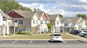 303 New Terrace Ln in Rochester, NY - Building Photo