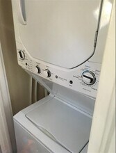 77 Lyman Ave, Unit 2 in Medford, MA - Building Photo - Building Photo