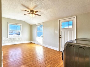 245 S Hazel Ct in Denver, CO - Foto de edificio - Building Photo