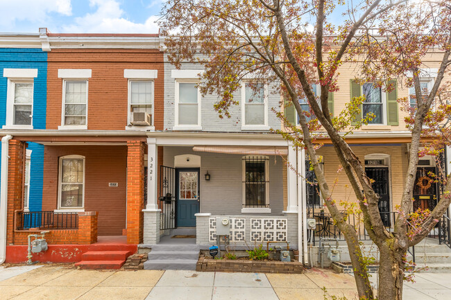 property at 3221 6th St NW