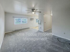 802 Chestnut St in Montoursville, PA - Foto de edificio - Building Photo