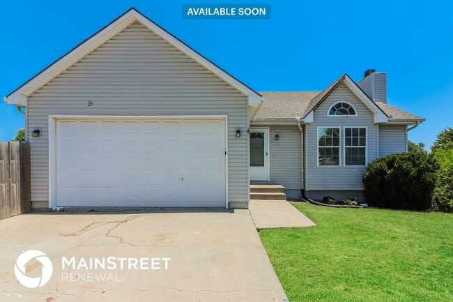 property at 19221 E 15th Terrace Ct N