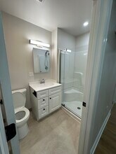 4285 Hollywood Blvd, Unit 2 in West Hazleton, PA - Foto de edificio - Building Photo