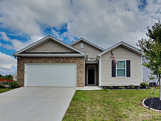 210 Sweetgrass Ln in Powdersville, SC - Building Photo - Building Photo