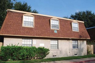 Valley Terrace Apartments in Waco, TX - Building Photo