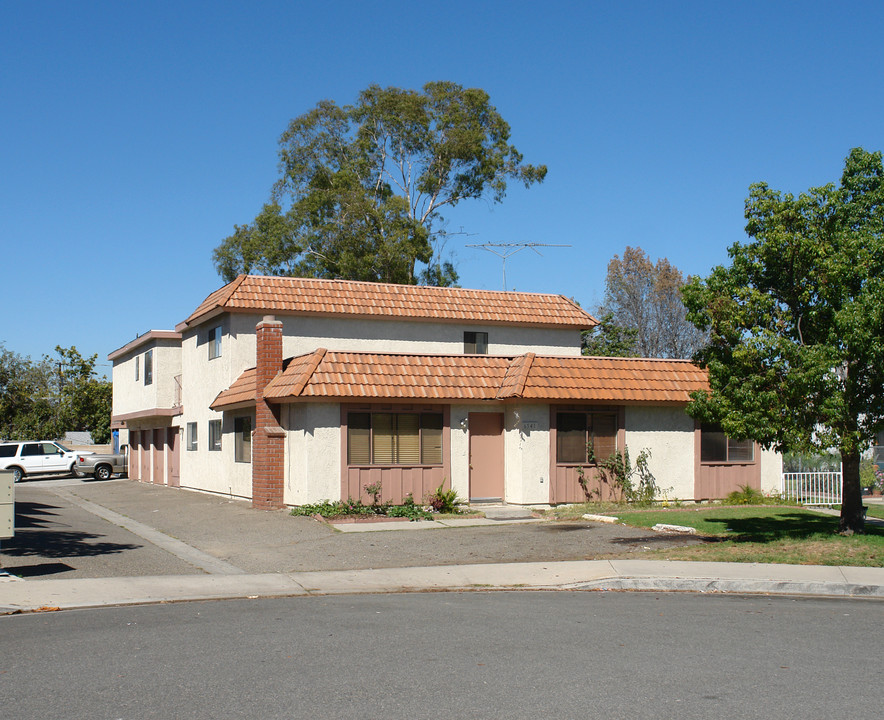 6541 Westpark Pl in Westminster, CA - Building Photo