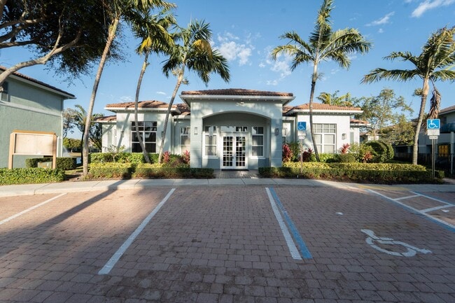 3635 Sonoma Dr in Riviera Beach, FL - Building Photo - Building Photo