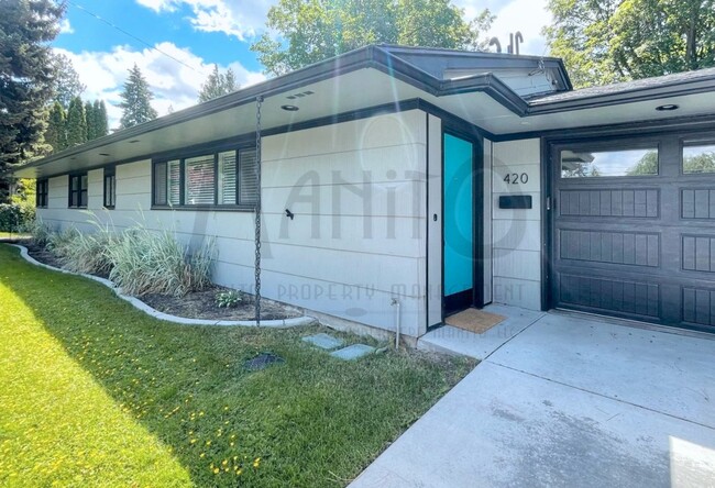 property at 420 E 22nd Ave